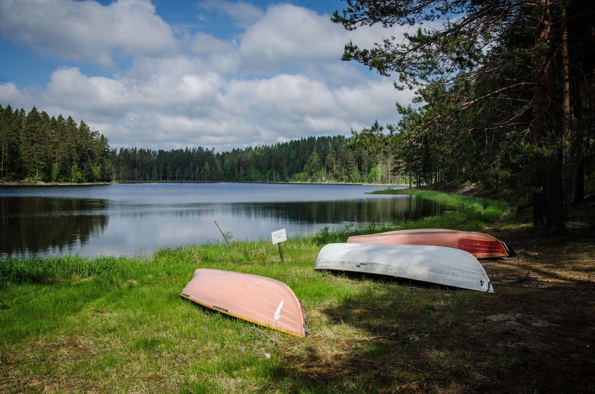 Ahvenlampi Camping Saarijärvi Exterior foto