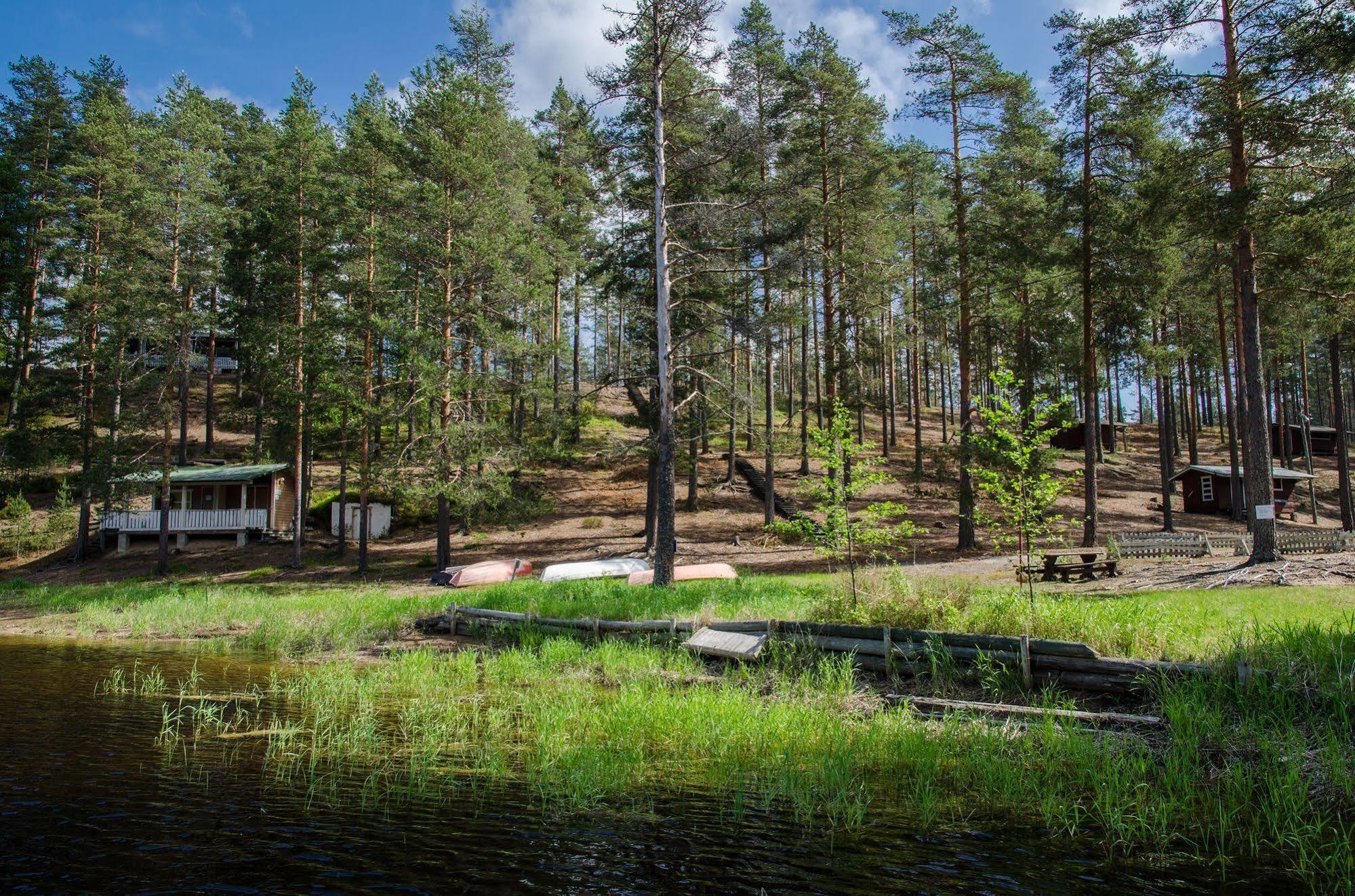 Ahvenlampi Camping Saarijärvi Exterior foto